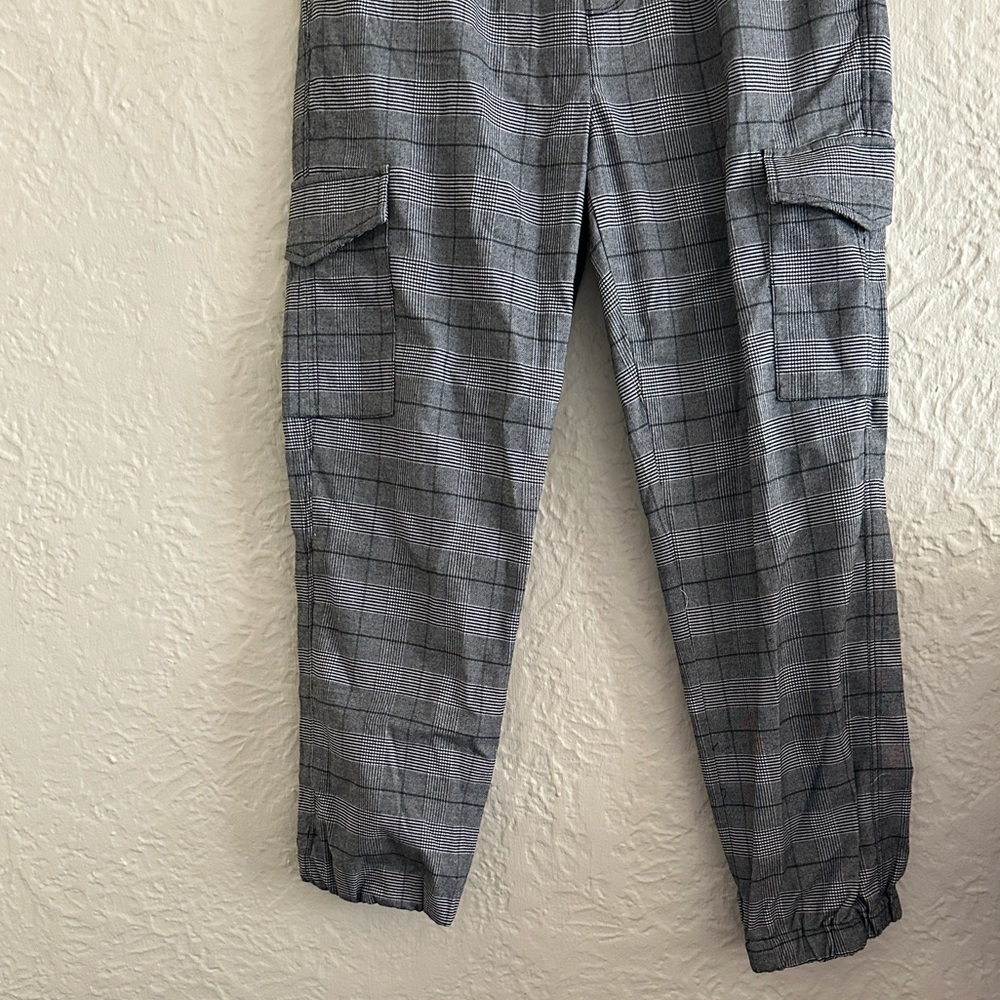 Sanctuary Gray Plaid Cargo Joggers Pants NWT Large - Picture 7 of 10